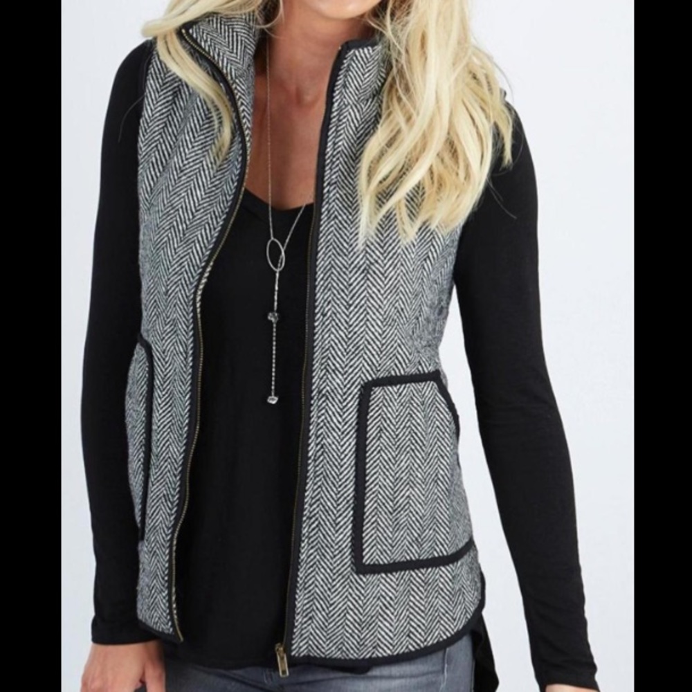 Francescas collections herringbone vest! Women’s size small!